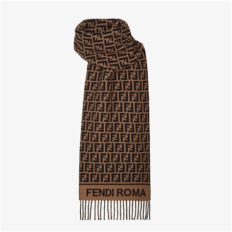 fendi schal lachnummer|Women's Designer Scarves & Luxury Ponchos .